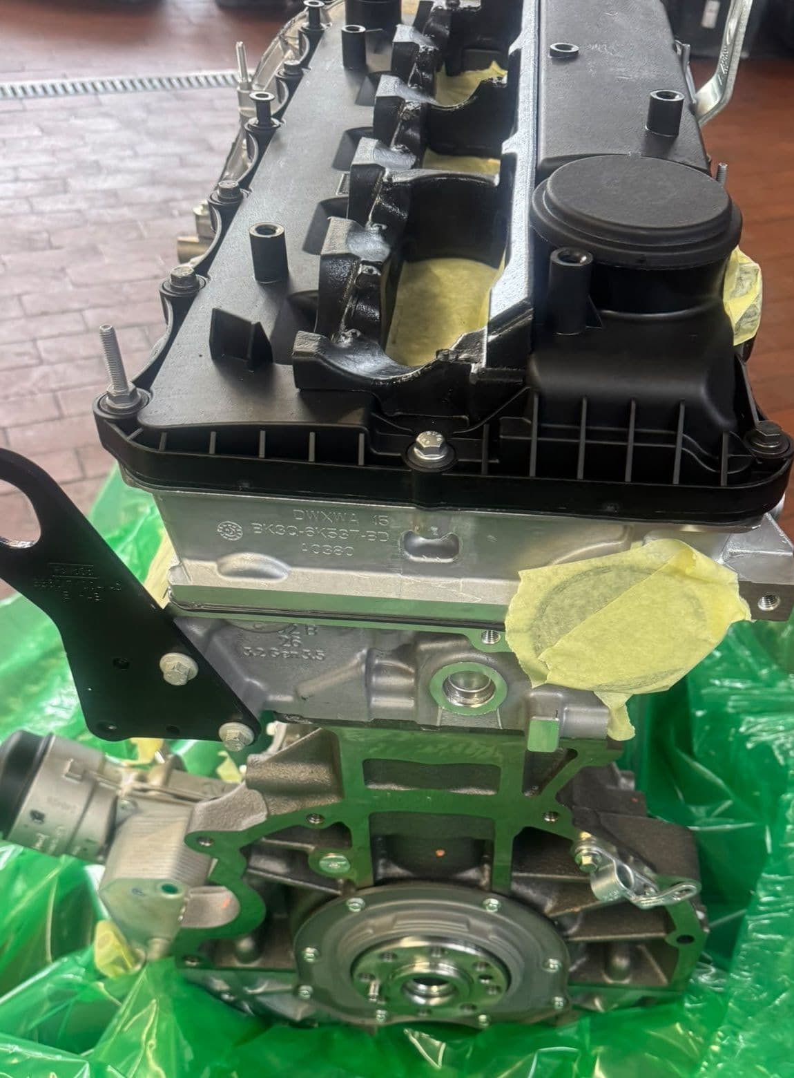 Ford 3.2 TDCi Rumpfmotor, Gussmarkierung '3.2 Gen 3.5' am Motorblock und Teilenummer am Zylinderkopf